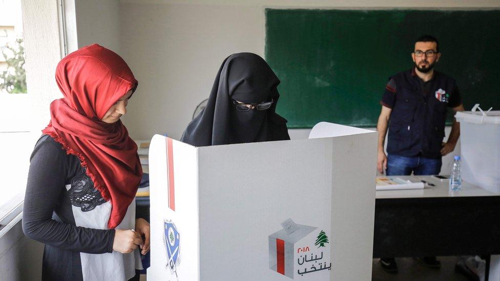 Women vote in Tripoli