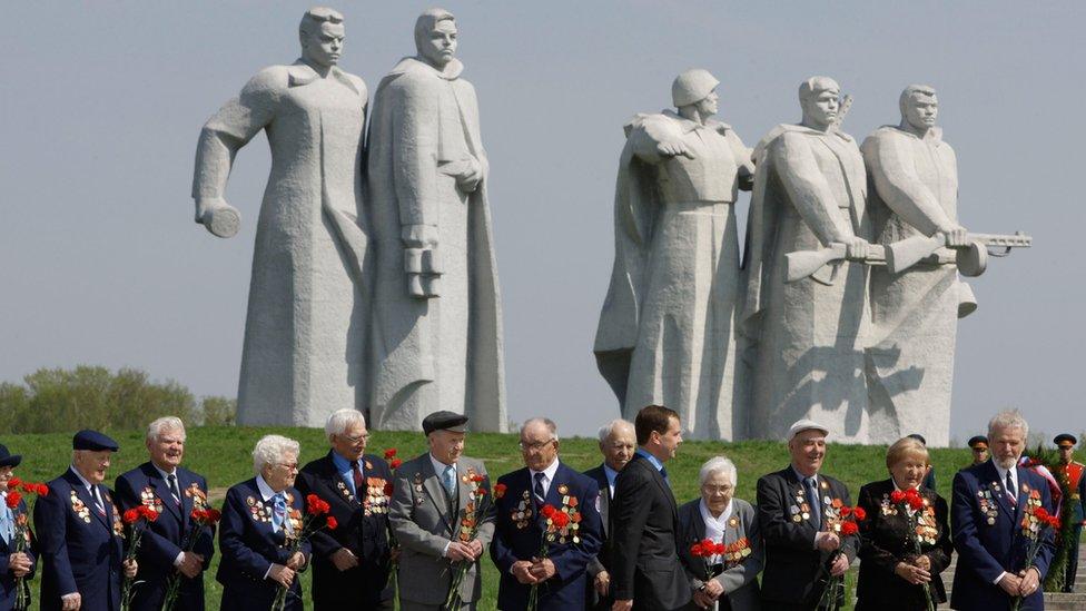 WW2 veterans at the memorial to Panfilov's men in Dubosekovo, near Moscow