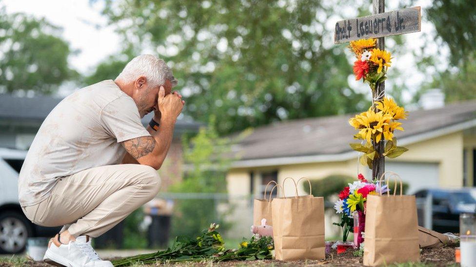 Will Walsh prays at memorials for Jerrald Gallion, Angela Carr and Anolt Joseph Laguerre Jr