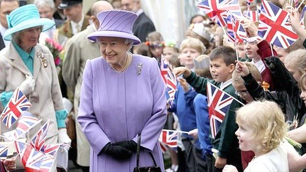 Queen in Yeovil, Nine Springs Country Park