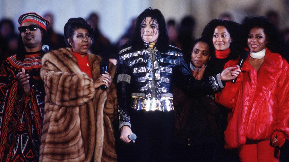 Aretha Franklin with Stevie Wonder, Michael Jackson and Diana Ross in 1993