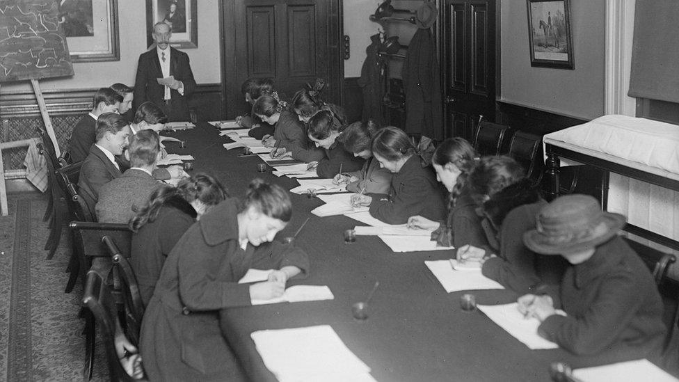 December 1917: Shorthand classes for London and North Western Railway staff