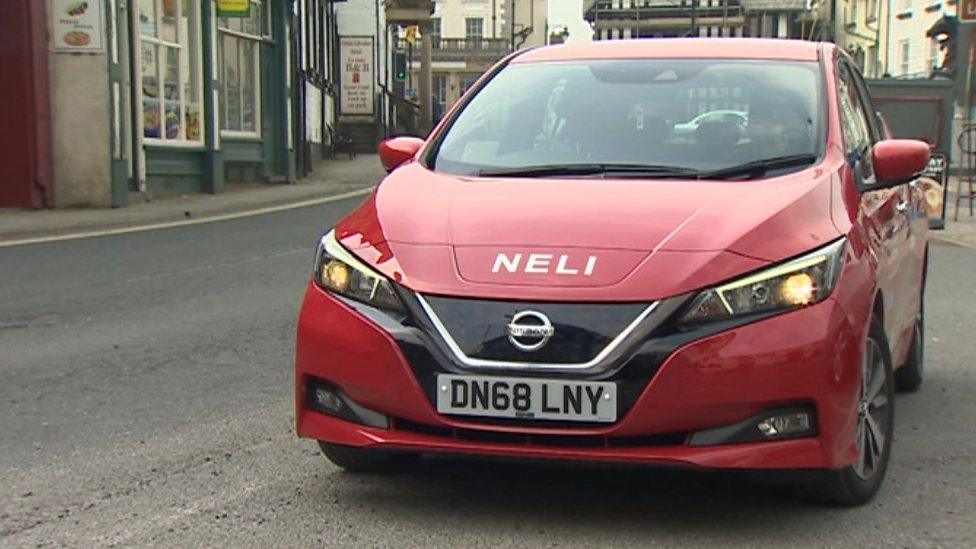 Electric community car in Corwen, Denbighshire