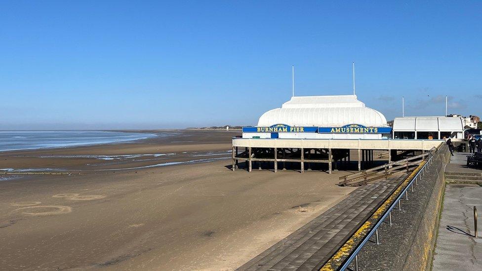 Burnham-on-Sea pier on a sunny day