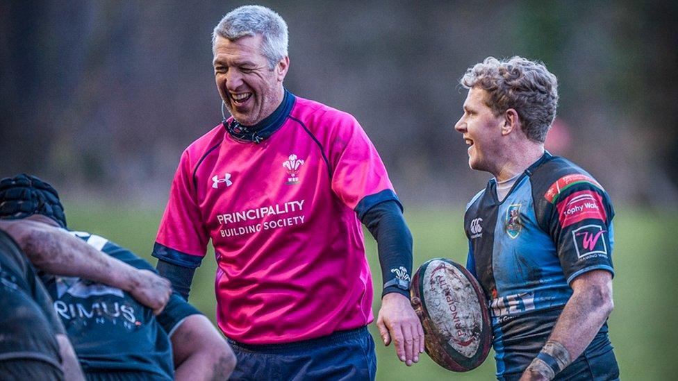 Referee Martyn Lewis