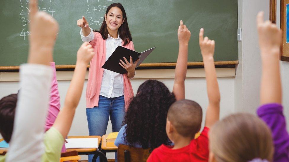 teacher-pupils-classroom.