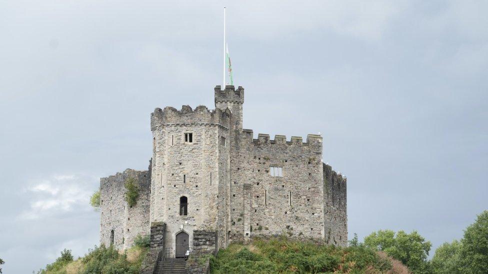 Castell Caerdydd