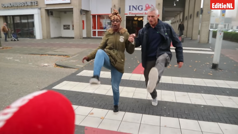 Aloys Bijl shows how to use the 'silly walks' crossing in Spijkenisse, Netherlands, 2018