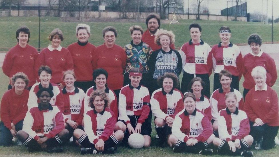 Sgwad Inter Cardiff yn 1993