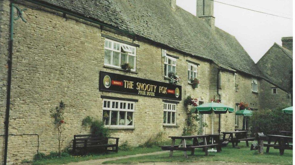 The Snooty Fox in 1998