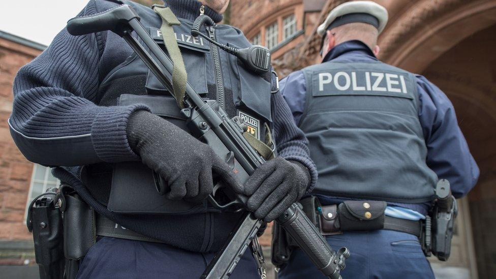 German police, 25 Mar 16 pic