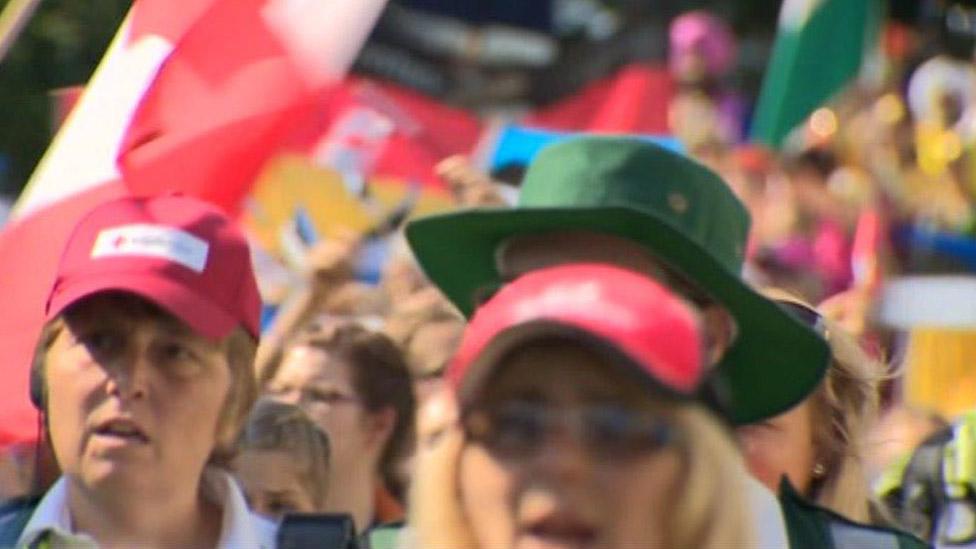 Crowds at Llangollen in 2015