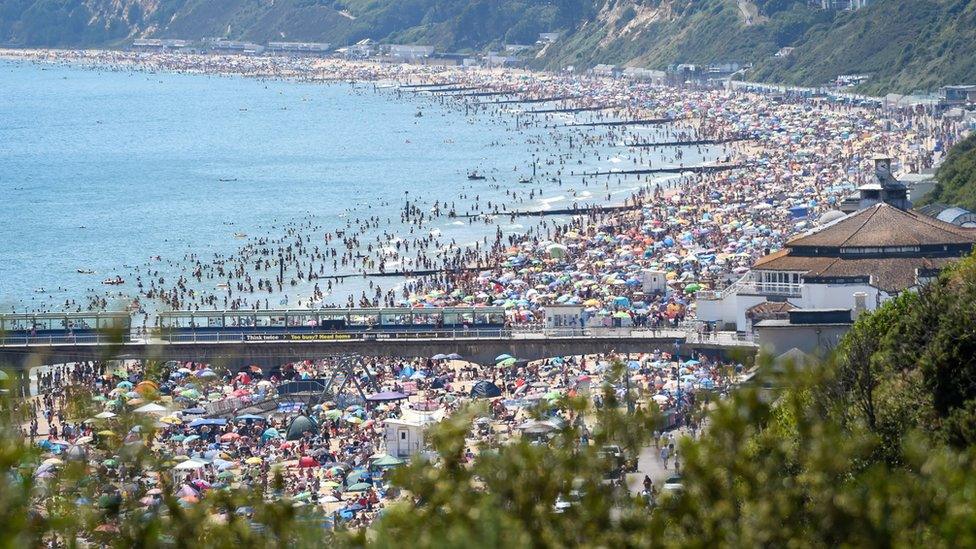 bournemouth-beach.