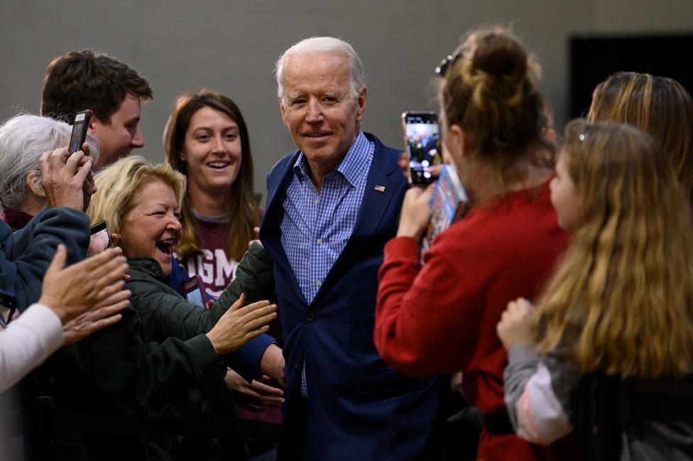 Biden with fans in Conway, S Carolina