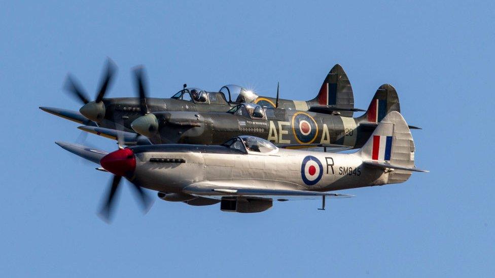 Planes at Duxford