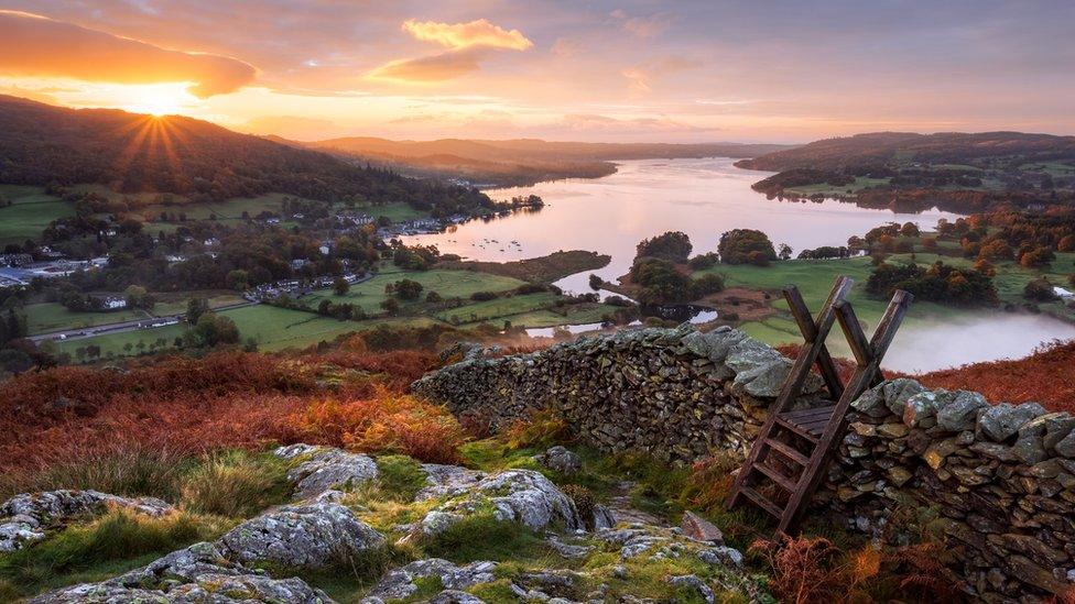 Picture of sunrise over Windermere