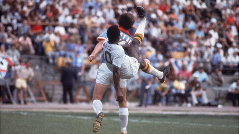 New York Cosmos Pele (10) in action, bicycle kick vs Dallas Tornado at Downing Stadium. New York, NY 6/15/1975