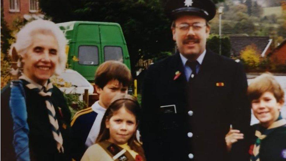 Lauren Barnett as a child with her family