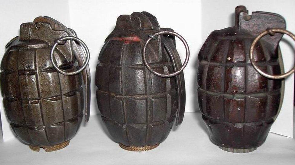 Mills grenade