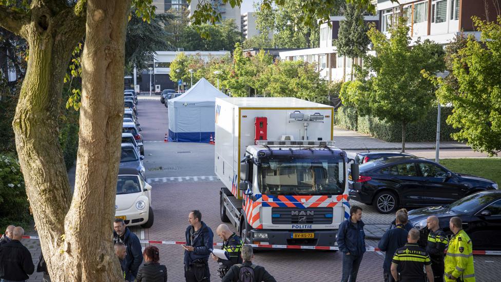 Police at Imstenrade, Buitenveldert, Amsterdam-South, 18 Sep 19