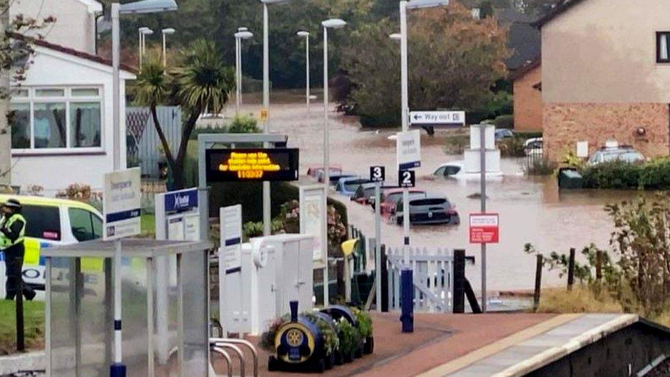 Flooding in Invergowrie