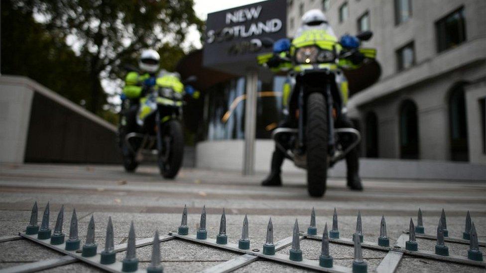 Met Police spikes