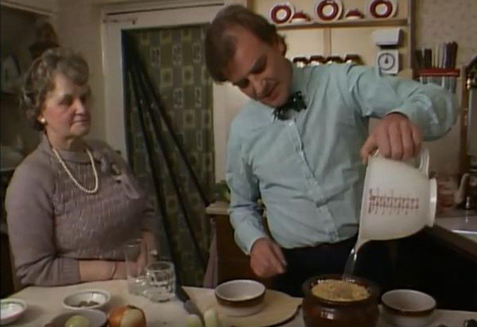 Keith Floyd learning how to make Groaty Dick