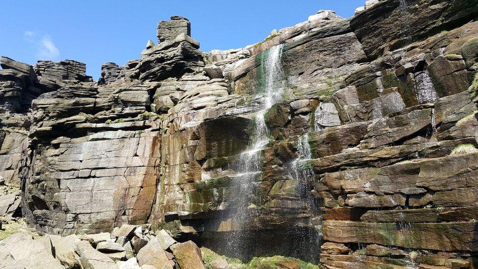 Kinder Downfall