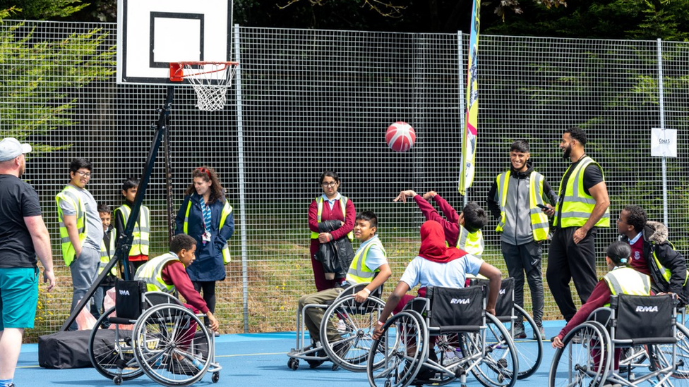 wheel-chair-basket-ball