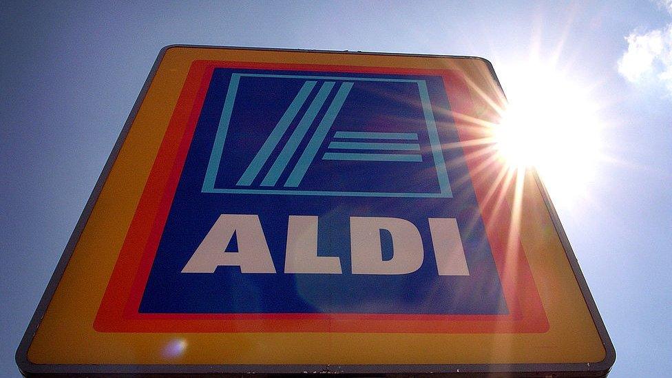 Aldi sign