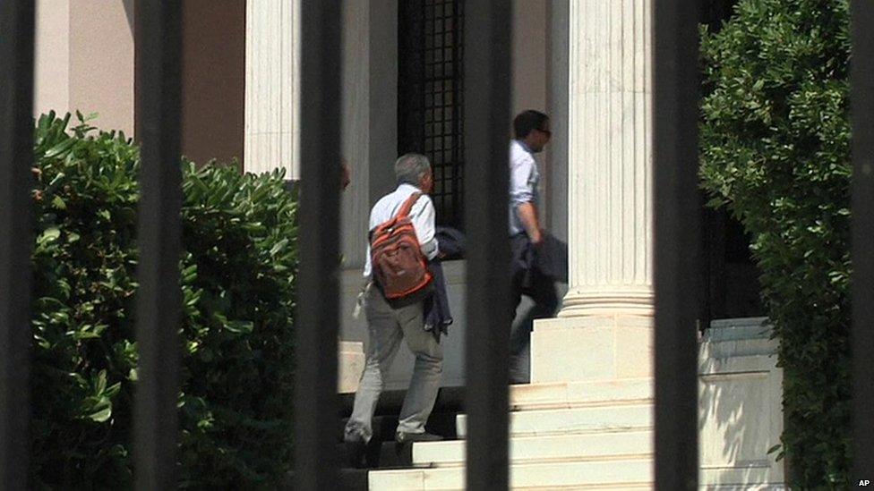 Greek cabinet ministers arriving at PM's official residence (9 July 2015)