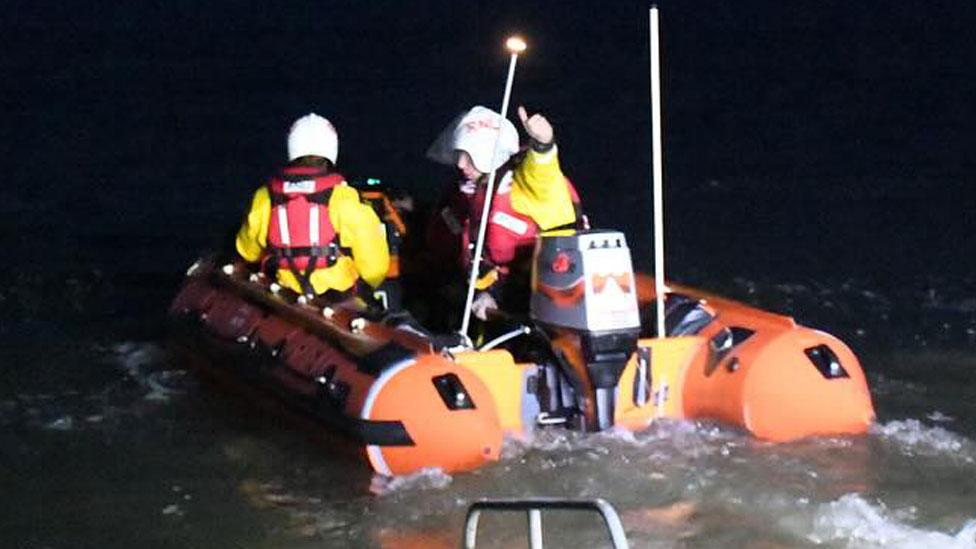 Wells RNLI lifeboat heading to Blakeney