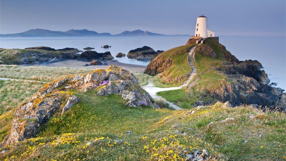 Ynys Llanddwyn, Anglesey