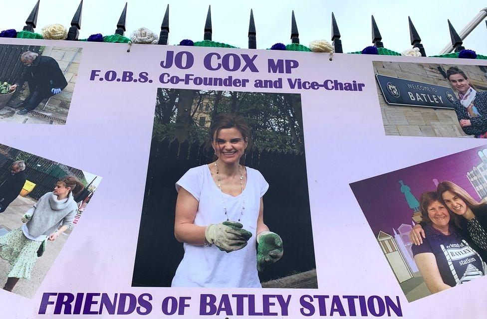 Picture of Jo Cox at Batley station