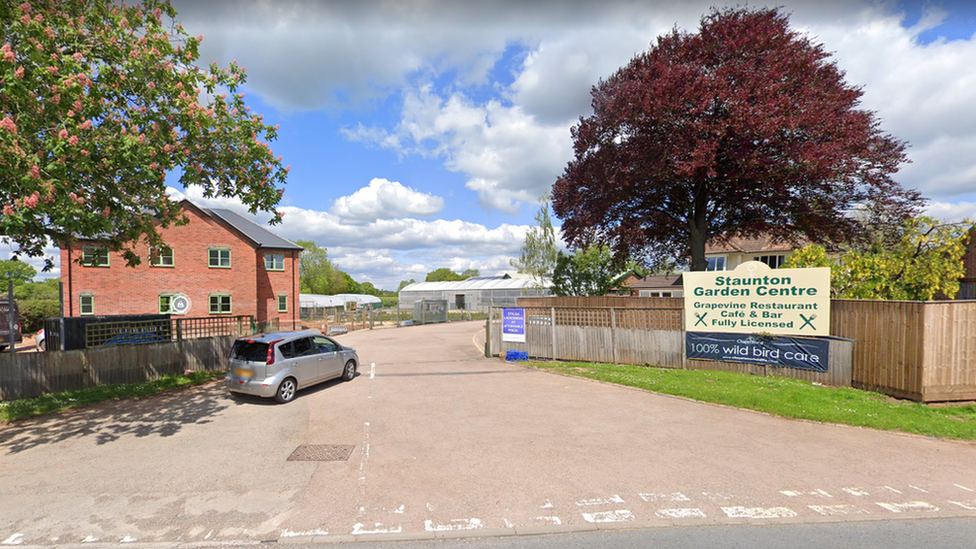 Staunton Garden Centre Entrance