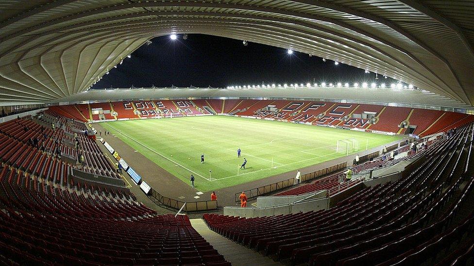 The Reynolds Arena pictured in 2004