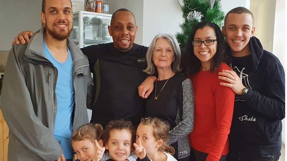 Robert Dyer with his wife, children and grandchildren