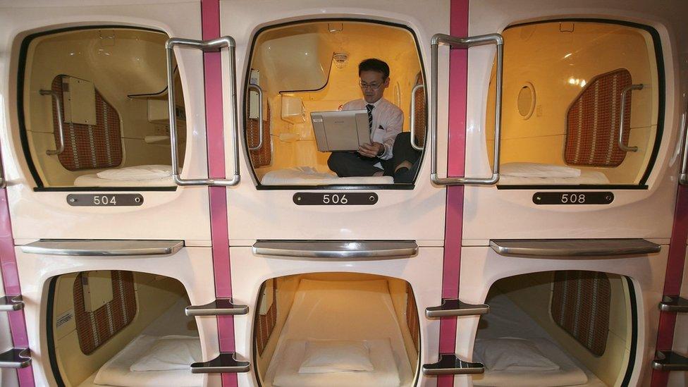 Tokyo capsule hotel