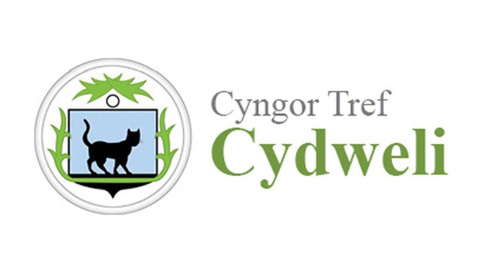 Logo Cyngor Tref Cydweli