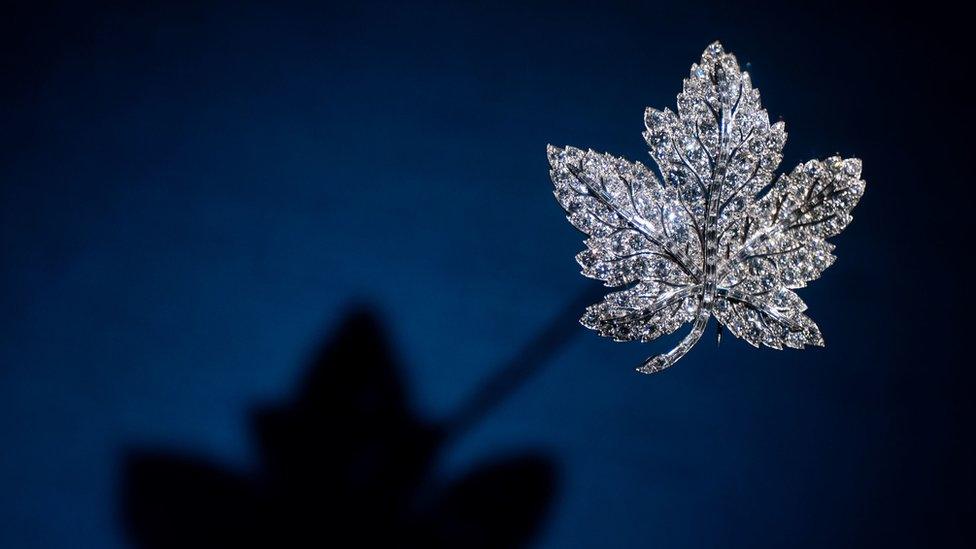 brooch