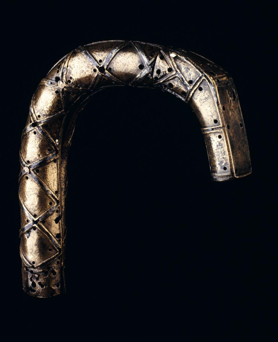 Quigrich or crosier head of St Fillan of Glendochart bronze with bands ornamented with niello 11th century.jpg