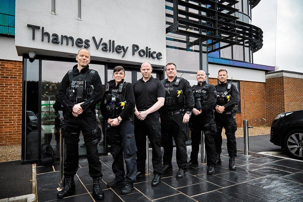 Thames Valley Police officers who received bravery award