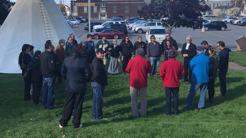 Robinson Huron Treaty plaintiffs in Thunder Bay, Ontario