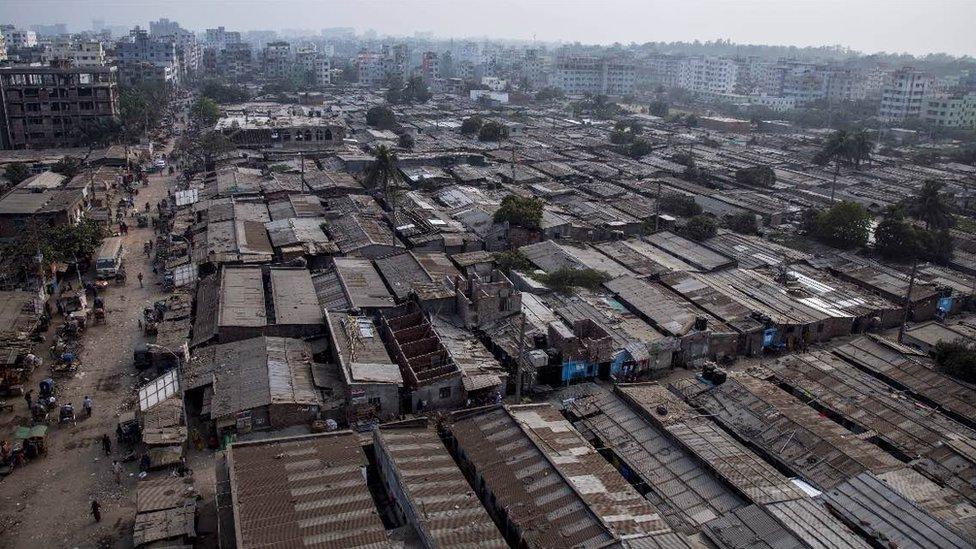 Duaripara slum in Dhaka