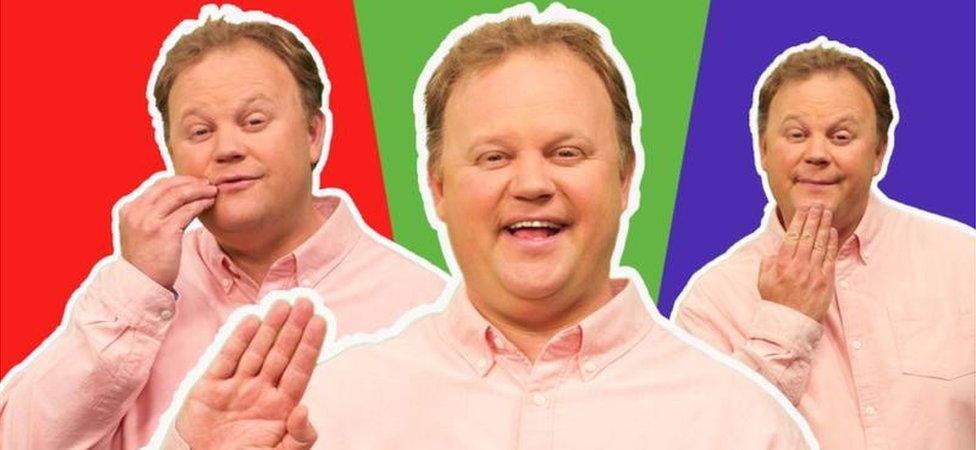 Justin Fletcher doing Makaton