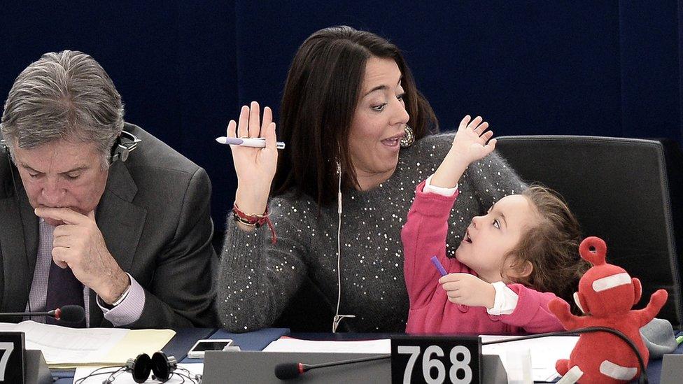 Licia Ronzulli with her daughter in the European Parliament