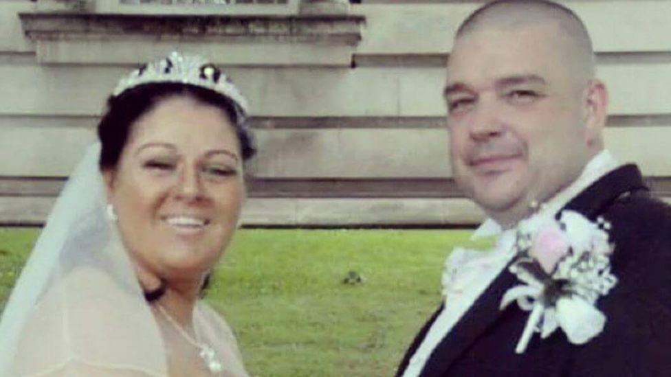 Wendy and Christopher Rowles on their wedding day