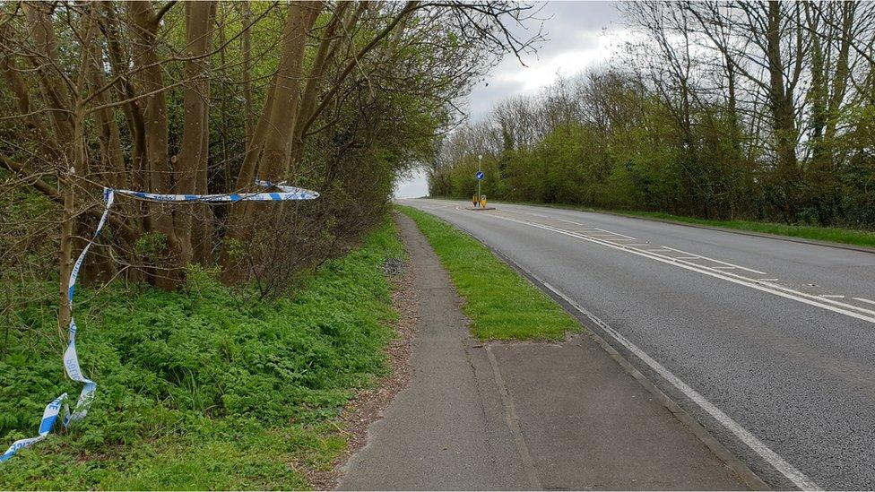 Denton crash: Three die in head-on collision - BBC News