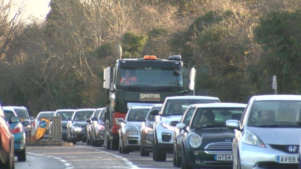 Queues on A40