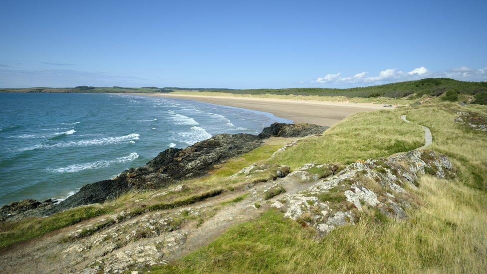 Traeth Ynys Llanddwyn